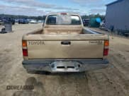 ✅ 1998 Toyota Tacoma • VIN: 4TAVL52N9WZ018435 • Lot: 94808945. Wystawiony na Copart z przebiegiem Nie podano. Bezpłatny archiwum sprzedaży aukcyjnych z USA i szczegółowy raport historii pojazdu na DreamBid. Zdjęcie 6.