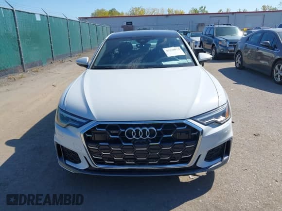 ✅ 2024 Audi A6 Premium Plus • VIN: WAUL2BF25RN049302 • Lot: 43330973. Listed on IAAI with 34,938 mi. Free auction sales archive from the USA and detailed vehicle history report at DreamBid. Image 12.