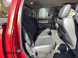 ✅ 2010 Dodge 1500 ST • VIN: 1D7RB1CT7AS230983 • Lot: 93275475. Wystawiony na Copart z przebiegiem 176 804 mil. Bezpłatny archiwum sprzedaży aukcyjnych z USA i szczegółowy raport historii pojazdu na DreamBid. Zdjęcie 6.