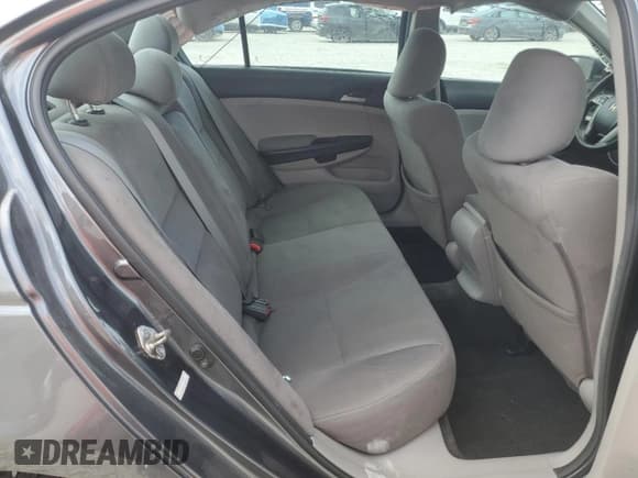 ✅ 2012 Honda Accord LX • VIN: 1HGCP2F32CA079306 • Lot: 92188555. Wystawiony na Copart z przebiegiem 110 988 mil. Bezpłatny archiwum sprzedaży aukcyjnych z USA i szczegółowy raport historii pojazdu na DreamBid. Zdjęcie 10.