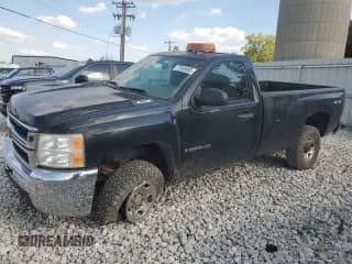 ✅ 2008 Chevrolet Silverado 2500HD 1LT • VIN: 1GCHK24KX8E117619 • Лот: 72045005. Опубликован ранее на Copart с пробегом 148 231 миль. Бесплатный доступ к архиву аукционных продаж из США и подробный отчёт об истории автомобиля на DreamBid. Изображение 1.