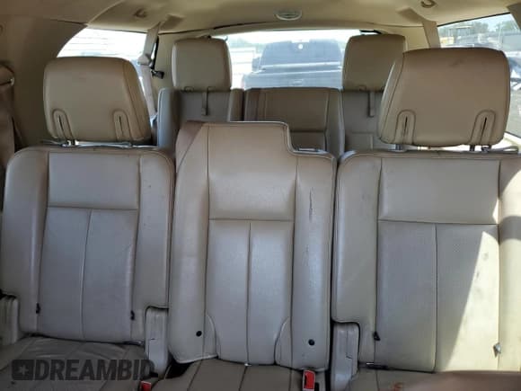 ✅ 2011 Ford Expedition Max XLT • VIN: 1FMJK1J58BEF34928 • Лот: 57666145. Опубликован ранее на Copart с пробегом 231 192 миль. Бесплатный доступ к архиву аукционных продаж из США и подробный отчёт об истории автомобиля на DreamBid. Изображение 10.