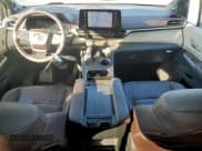 ✅ 2022 Toyota Sienna Platinum • VIN: 5TDERKEC7NS125270 • Лот: 90364455. Опубликован ранее на Copart с пробегом 87 728 миль. Бесплатный доступ к архиву аукционных продаж из США и подробный отчёт об истории автомобиля на DreamBid. Изображение 8.