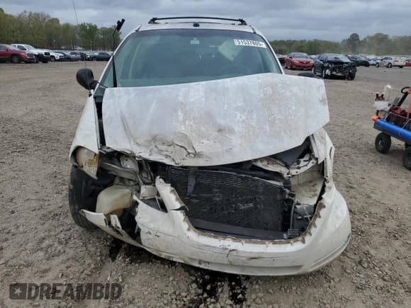 ✅ 2005 Chrysler Town & Country • VIN: 1C4GP45R35B361193 • Lot: 51537805. Wystawiony na Copart z przebiegiem 188 458 mil. Bezpłatny archiwum sprzedaży aukcyjnych z USA i szczegółowy raport historii pojazdu na DreamBid. Zdjęcie 5.