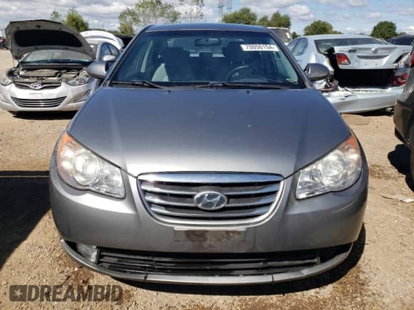 2010 Hyundai Elantra GLS z VIN KMHDU4ADXAU177594, wystawiony jako Copart lot #70050154 z przebiegiem 85 334 mil mil oraz Szkoda całkowita • Salvage title. Historia ofert i sprzedaży dostępna na DreamBid. Obrazek 5.