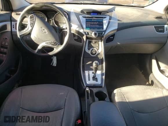 ✅ 2012 Hyundai Elantra Limited • VIN: 5NPDH4AE3CH081028 • Lot: 90985025. Wystawiony na Copart z przebiegiem 79 884 mil. Bezpłatny archiwum sprzedaży aukcyjnych z USA i szczegółowy raport historii pojazdu na DreamBid. Zdjęcie 8.