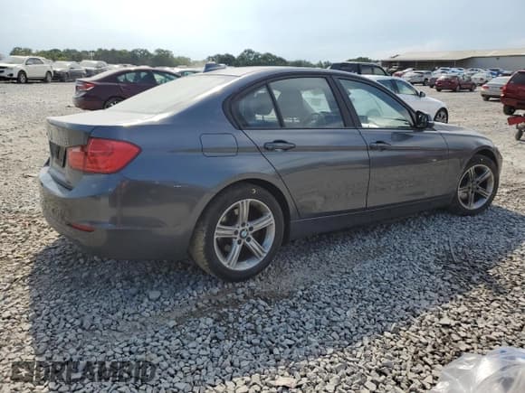 ✅ 2014 BMW 3 Series 320i xDrive • VIN: WBA3C3C53EF985330 • Lot: 68768235. Listed on Copart with 122,620 mi. Free auction sales archive from the USA and detailed vehicle history report at DreamBid. Image 3.