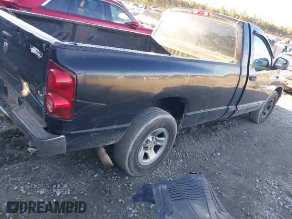 2007 Dodge 1500 SLT with VIN 1D7HA16P07J574425, listed as a IAAI auction lot 41307758 with 377,015 mi miles and . Bid and sale history available at DreamBid. Image 4.