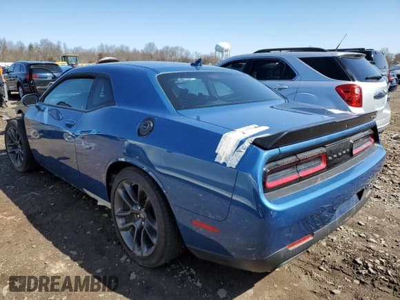 ✅ 2021 Dodge Challenger R/T Scat Pack • VIN: 2C3CDZFJ7MH662427 • Lot: 44582273. Wystawiony na Copart z przebiegiem Nie podano. Bezpłatny archiwum sprzedaży aukcyjnych z USA i szczegółowy raport historii pojazdu na DreamBid. Zdjęcie 2.