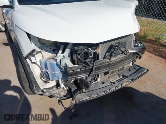 ✅ 2021 Nissan Rogue S • VIN: JN1BJ1AV6MW315297 • Lot: 43054128. Wystawiony na IAAI z przebiegiem 23 051 mil. Bezpłatny archiwum sprzedaży aukcyjnych z USA i szczegółowy raport historii pojazdu na DreamBid. Zdjęcie 6.