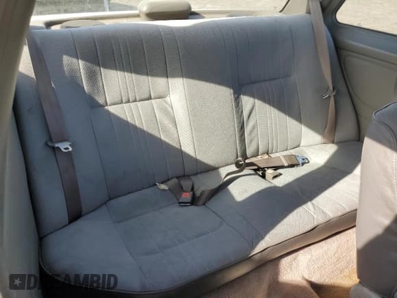 ✅ 1994 Nissan Sentra E • VIN: 1N4EB32AXRC778699 • Лот: 78526424. Опубликован ранее на Copart с пробегом 312 254 миль. Бесплатный доступ к архиву аукционных продаж из США и подробный отчёт об истории автомобиля на DreamBid. Изображение 10.