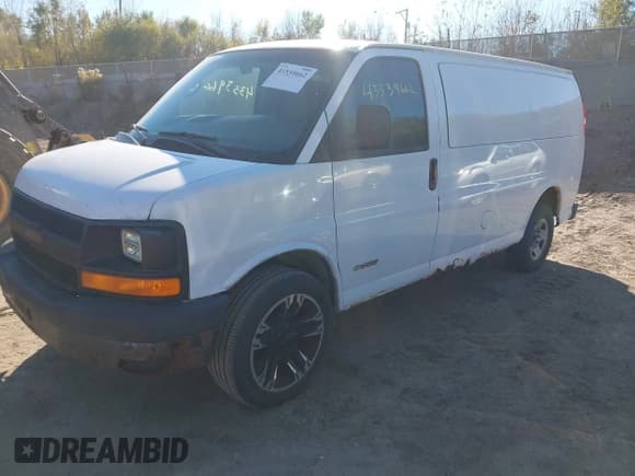 ✅ 2005 Chevrolet Express Cargo • VIN: 1GCHG35V751170247 • Lot: 43539662. Listed on IAAI with 259,133 mi. Free auction sales archive from the USA and detailed vehicle history report at DreamBid. Image 2.