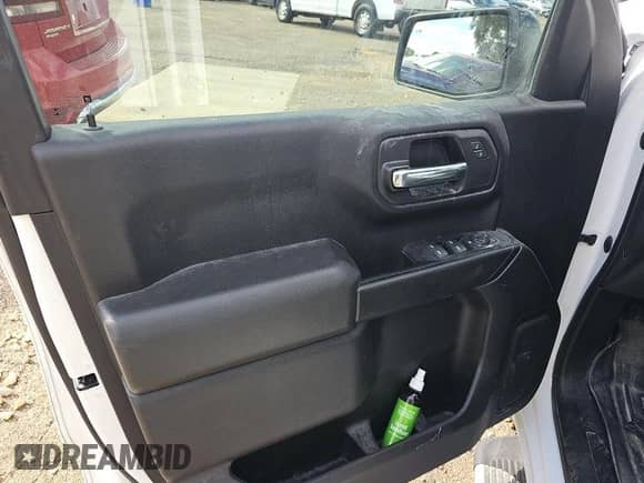 2023 Chevrolet Silverado 1500 Work Truck z VIN 1GCUDAED3PZ183973, wystawiony jako IAAI lot #43624318 z przebiegiem 66 196 mil mil oraz . Historia ofert i sprzedaży dostępna na DreamBid. Obrazek 9.