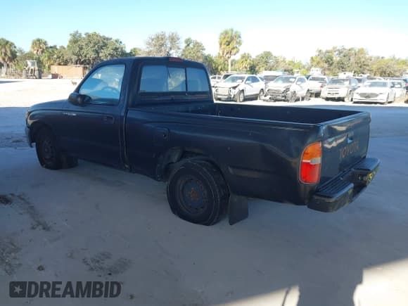 ✅ 1996 Toyota Tacoma • VIN: 4TANL42N8TZ204750 • Lot: 43631792. Wystawiony na IAAI z przebiegiem 142 749 mil. Bezpłatny archiwum sprzedaży aukcyjnych z USA i szczegółowy raport historii pojazdu na DreamBid. Zdjęcie 3.