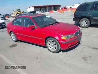 2003 BMW 3 Series 325i с VIN WBAET37463NJ32272, выставлен на аукционе IAAI как лот 43204821 с пробегом 261 517 миль миль и . История ставок и продаж доступна на DreamBid. Изображение 1.