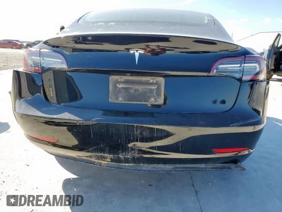 ✅ 2019 Tesla Model 3 Mid Range • VIN: 5YJ3E1EA6KF426687 • Лот: 87441135. Опубликован ранее на Copart с пробегом 74 998 миль. Бесплатный доступ к архиву аукционных продаж из США и подробный отчёт об истории автомобиля на DreamBid. Изображение 6.