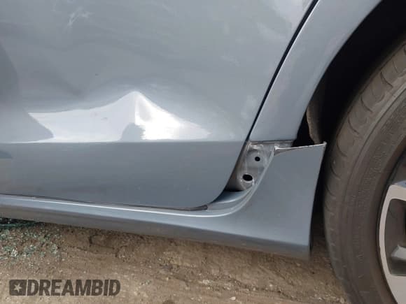 ✅ 2023 Volvo S60 • VIN: 7JRL12FA3PG255590 • Lot: 41528761. Wystawiony na IAAI z przebiegiem 44 289 mil. Bezpłatny archiwum sprzedaży aukcyjnych z USA i szczegółowy raport historii pojazdu na DreamBid. Zdjęcie 17.