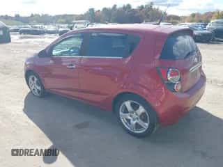 2014 Chevrolet Sonic LTZ с VIN 1G1JE6SBXE4191703, выставлен на аукционе IAAI как лот 43529354 с пробегом 138 025 миль миль и . История ставок и продаж доступна на DreamBid. Изображение 3.