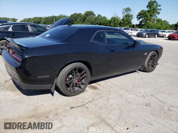 ✅ 2020 Dodge Challenger R/T • VIN: 2C3CDZBT8LH188879 • Lot: 58050254. Wystawiony na Copart z przebiegiem 54 927 mil. Bezpłatny archiwum sprzedaży aukcyjnych z USA i szczegółowy raport historii pojazdu na DreamBid. Zdjęcie 3.