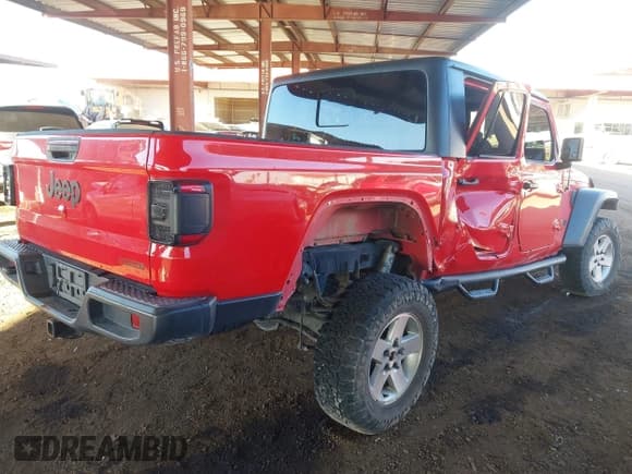 ✅ 2020 Jeep Gladiator Sport S • VIN: 1C6JJTAG4LL129075 • Lot: 43599863. Wystawiony na IAAI z przebiegiem 57 105 mil. Bezpłatny archiwum sprzedaży aukcyjnych z USA i szczegółowy raport historii pojazdu na DreamBid. Zdjęcie 6.