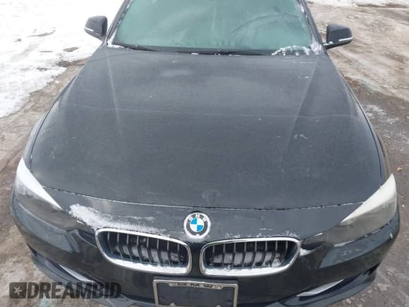 ✅ 2013 BMW 3 Series 328i xDrive • VIN: WBA3B3C59DF537627 • Lot: 43871931. Wystawiony na IAAI z przebiegiem 163 372 mil. Bezpłatny archiwum sprzedaży aukcyjnych z USA i szczegółowy raport historii pojazdu na DreamBid. Zdjęcie 6.