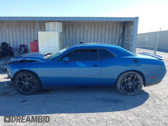 ✅ 2020 Dodge Challenger SXT • VIN: 2C3CDZAG6LH173799 • Lot: 43418277. Wystawiony na IAAI z przebiegiem 76 833 mil. Bezpłatny archiwum sprzedaży aukcyjnych z USA i szczegółowy raport historii pojazdu na DreamBid. Zdjęcie 15.