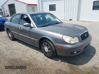 2004 Hyundai Sonata с VIN KMHWF25SX4A033243, выставлен на аукционе IAAI как лот 42610903 с пробегом 162 967 миль миль и . История ставок и продаж доступна на DreamBid. Изображение 1.