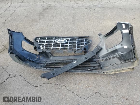 ✅ 2021 Hyundai Venue SEL • VIN: KMHRC8A3XMU116757 • Lot: 80834024. Listed on Copart with 50,118 mi. Free auction sales archive from the USA and detailed vehicle history report at DreamBid. Image 13.