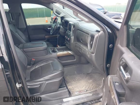 ✅ 2020 Chevrolet Silverado 1500 RST • VIN: 3GCUYEEL1LG307428 • Lot: 43101551. Listed on IAAI with 85,231 mi. Free auction sales archive from the USA and detailed vehicle history report at DreamBid. Image 5.