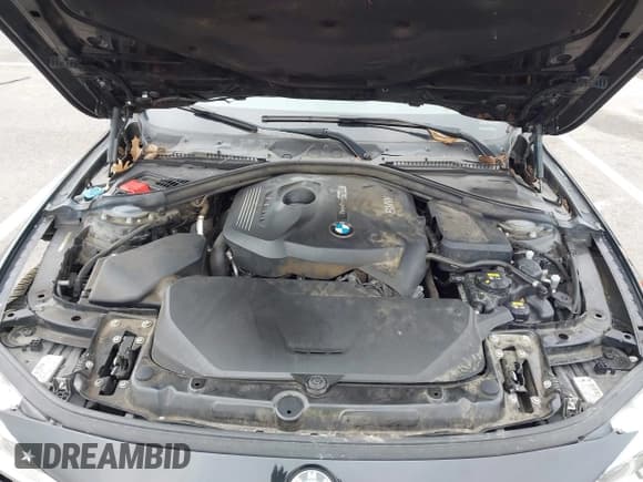 ✅ 2018 BMW 3 Series 330i xDrive • VIN: WBA8D9G5XJNU70597 • Лот: 43880773. Опубликован ранее на IAAI с пробегом 121 550 миль. Бесплатный доступ к архиву аукционных продаж из США и подробный отчёт об истории автомобиля на DreamBid. Изображение 10.