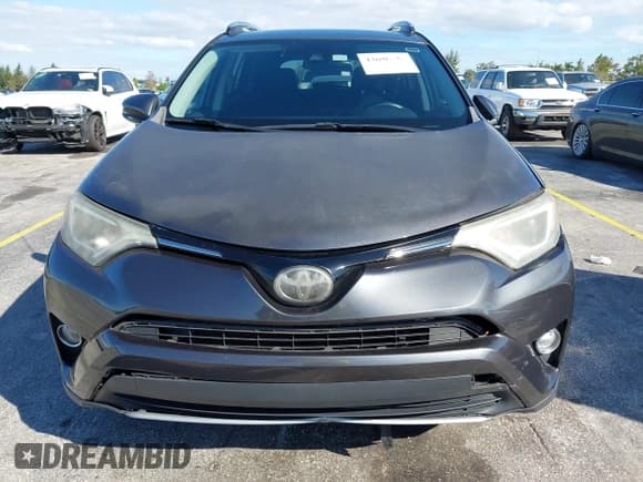 ✅ 2018 Toyota RAV4 XLE • VIN: 2T3WFREVXJW412618 • Lot: 43696429. Listed on IAAI with 134,394 mi. Free auction sales archive from the USA and detailed vehicle history report at DreamBid. Image 6.