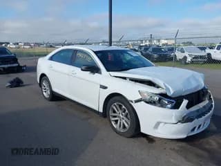 ✅ 2015 Ford Police Interceptor • VIN: 1FAHP2MK1FG128954 • Lot: 43028412. Wystawiony na IAAI z przebiegiem 84 412 mil. Bezpłatny archiwum sprzedaży aukcyjnych z USA i szczegółowy raport historii pojazdu na DreamBid. Zdjęcie 1.