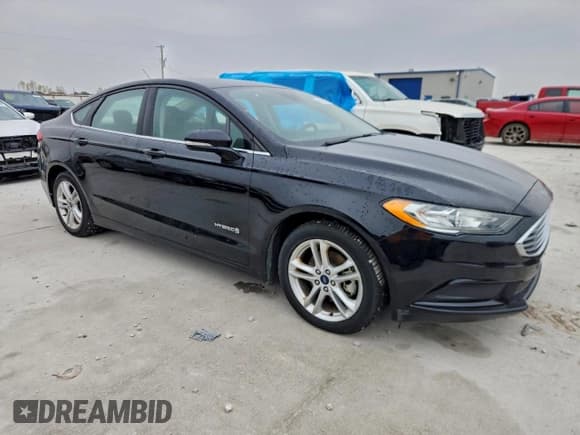 ✅ 2018 Ford Fusion SE • VIN: 3FA6P0LU5JR221041 • Lot: 95310705. Wystawiony na Copart z przebiegiem 157 061 mil. Bezpłatny archiwum sprzedaży aukcyjnych z USA i szczegółowy raport historii pojazdu na DreamBid. Zdjęcie 4.