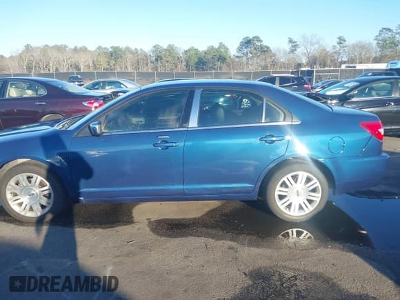 ✅ 2006 Lincoln Zephyr • VIN: 3LNHM26156R611715 • Lot: 41330153. Listed on IAAI with 232,823 mi. Free auction sales archive from the USA and detailed vehicle history report at DreamBid. Image 14.