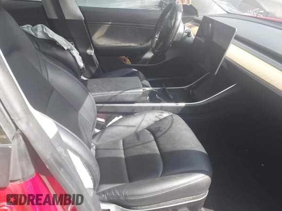 ✅ 2020 Tesla Model 3 Long Range • VIN: 5YJ3E1EBXLF783073 • Лот: 43381480. Опубликован ранее на IAAI с пробегом 164 541 миль. Бесплатный доступ к архиву аукционных продаж из США и подробный отчёт об истории автомобиля на DreamBid. Изображение 5.