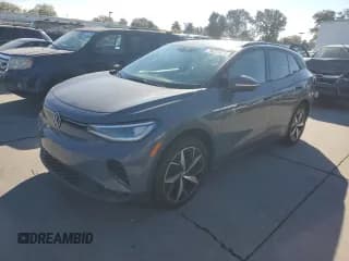 ✅ 2023 Volkswagen ID.4 S • VIN: 1V25MPE80PC019818 • Lot: 90223675. Wystawiony na Copart z przebiegiem 116 120 mil. Bezpłatny archiwum sprzedaży aukcyjnych z USA i szczegółowy raport historii pojazdu na DreamBid. Zdjęcie 1.