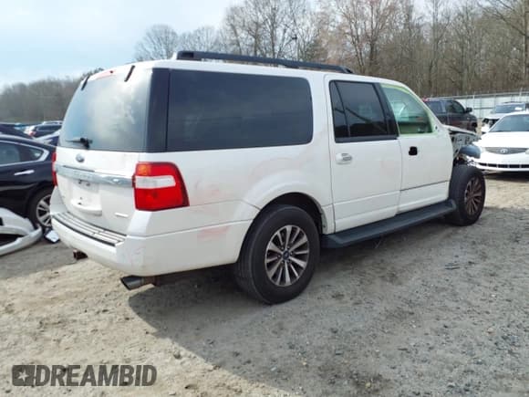 ✅ 2017 Ford Expedition Max XLT • VIN: 1FMJK1HT8HEA52523 • Лот: 41790755. Опубликован ранее на IAAI с пробегом 200 000 миль. Бесплатный доступ к архиву аукционных продаж из США и подробный отчёт об истории автомобиля на DreamBid. Изображение 4.