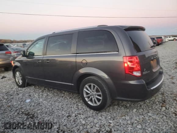 ✅ 2019 Dodge Grand Caravan SXT • VIN: 2C4RDGCG3KR743354 • Lot: 90571595. Listed on Copart with 84,827 mi. Free auction sales archive from the USA and detailed vehicle history report at DreamBid. Image 2.