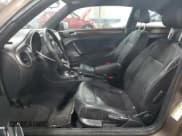 ✅ 2013 Volkswagen Beetle Fender Edition • VIN: 3VWJP7AT9DM679705 • Lot: 44948405. Listed on Copart with 81,190 mi. Free auction sales archive from the USA and detailed vehicle history report at DreamBid. Image 7.