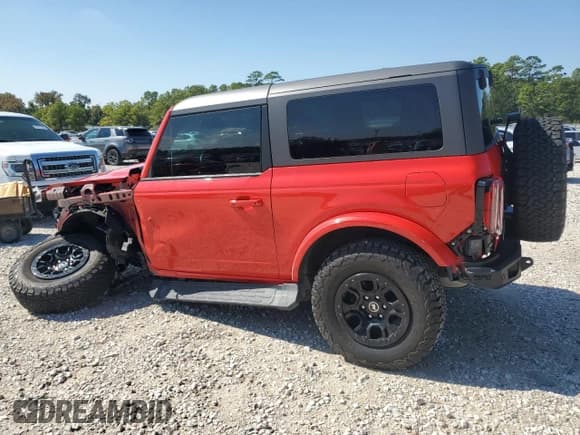 ✅ 2023 Ford Bronco • VIN: 1FMDE5AH0PLB68147 • Лот: 90096625. Опубликован ранее на Copart с пробегом 21 747 миль. Бесплатный доступ к архиву аукционных продаж из США и подробный отчёт об истории автомобиля на DreamBid. Изображение 2.