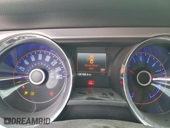 ✅ 2014 Ford Mustang GT • VIN: 1ZVBP8CF3R5331469 • Лот: 85444435. Опубликован ранее на Copart с пробегом 28 165 миль. Бесплатный доступ к архиву аукционных продаж из США и подробный отчёт об истории автомобиля на DreamBid. Изображение 9.