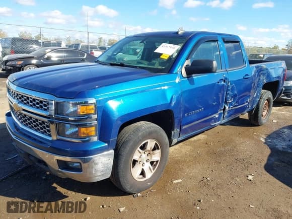 ✅ 2015 Chevrolet Silverado 1500 LT • VIN: 1GCVKREC8FZ185779 • Лот: 43517141. Опубликован ранее на IAAI с пробегом 158 049 миль. Бесплатный доступ к архиву аукционных продаж из США и подробный отчёт об истории автомобиля на DreamBid. Изображение 2.
