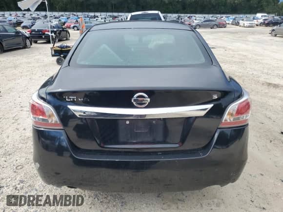2015 Nissan Altima S with VIN 1N4AL3AP5FC226637, listed as a Copart auction lot 84176585 with 184,690 mi miles and Non repairable. Bid and sale history available at DreamBid. Image 6.