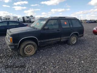 ✅ 1994 Chevrolet Blazer LS • VIN: 1GNDT13W5R2158339 • Lot: 86270485. Wystawiony na Copart z przebiegiem Nie podano. Bezpłatny archiwum sprzedaży aukcyjnych z USA i szczegółowy raport historii pojazdu na DreamBid. Zdjęcie 1.