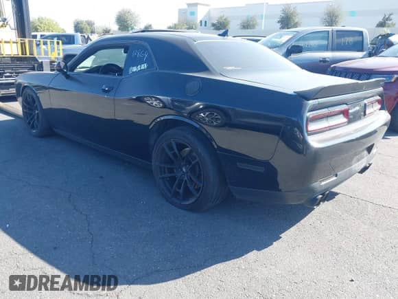 2018 Dodge Challenger T/A 392 with VIN 2C3CDZFJ1JH154627, listed as a IAAI auction lot 41212864 with 61,453 mi miles and . Bid and sale history available at DreamBid. Image 3.