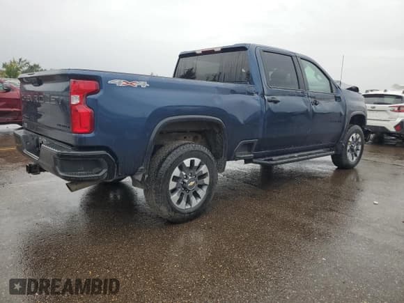✅ 2021 Chevrolet Silverado 2500HD Custom • VIN: 1GC4YME75MF234399 • Лот: 85123915. Опубликован ранее на Copart с пробегом Не указан. Бесплатный доступ к архиву аукционных продаж из США и подробный отчёт об истории автомобиля на DreamBid. Изображение 3.