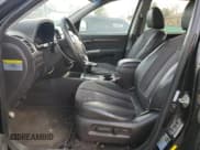 ✅ 2011 Hyundai Santa Fe SE • VIN: 5XYZH4AG5BG028411 • Lot: 92427205. Wystawiony na Copart z przebiegiem 184 175 mil. Bezpłatny archiwum sprzedaży aukcyjnych z USA i szczegółowy raport historii pojazdu na DreamBid. Zdjęcie 7.