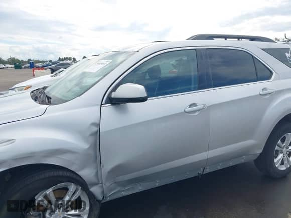 2013 Chevrolet Equinox LT z VIN 2GNALPEK1D6125897, wystawiony jako IAAI lot #43403493 z przebiegiem 176 512 mil mil oraz . Historia ofert i sprzedaży dostępna na DreamBid. Obrazek 17.