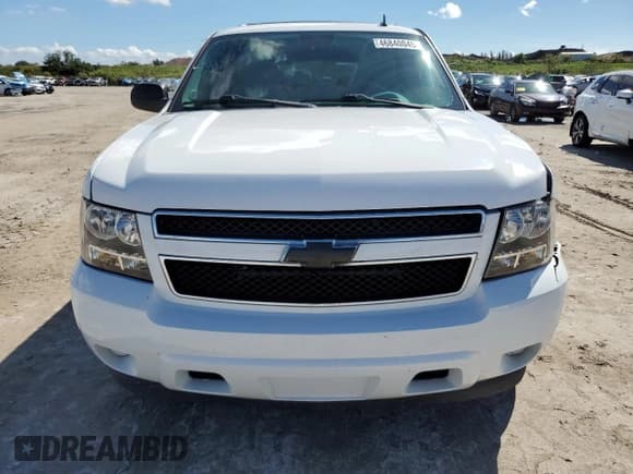 ✅ 2009 Chevrolet Suburban LS • VIN: 1GNFC16089R191553 • Лот: 46840045. Опубликован ранее на Copart с пробегом 144 334 миль. Бесплатный доступ к архиву аукционных продаж из США и подробный отчёт об истории автомобиля на DreamBid. Изображение 5.