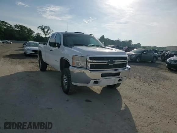 ✅ 2011 Chevrolet Silverado 2500HD Work Truck • VIN: 1GC2KVC88BZ333451 • Lot: 64804405. Wystawiony na Copart z przebiegiem 256 218 mil. Bezpłatny archiwum sprzedaży aukcyjnych z USA i szczegółowy raport historii pojazdu na DreamBid. Zdjęcie 13.